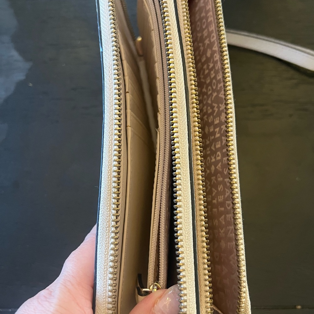 💜Authentic Kate Spade wallet - Picture 7 of 7